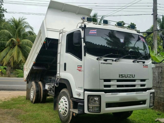 รถอีซูซุ 6 ล้อดั้ม FTR  240 แรงม้า. ปี 55. ( รถวิ่ง 27,xxx กม. )   สนใจติดต่อ   081 - 6079515