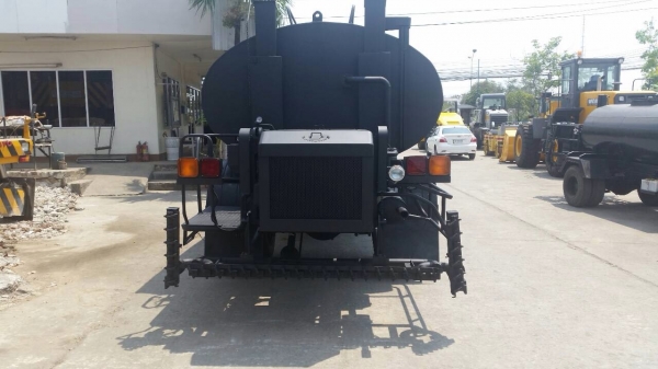 ถังสเปร์ยยางขนาด 6000 ลิตร พรือสั่งทำตามขนาดที่ต้องการได้ พร้อมอุปกรณ์สเปรย์ครบชุด พร้อมติดตั้งให้ฟรี