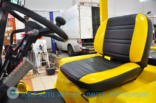 ขายรถโฟล์คลิฟท์มือสอง TCM รุ่น FD35Z7  ราคา xxx,xxx บาท นำเข้าจากประเทศญี่ปุ่น 100\%