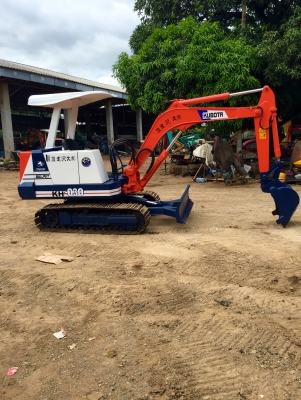 KOBOTA KH-030 ขนาดpc-30 (มีVDOให้ชม)รถเก่านอกมีเอกสารใบอินวอย ติดต่อ 085-5632278 (ราคาต่อรองได้)