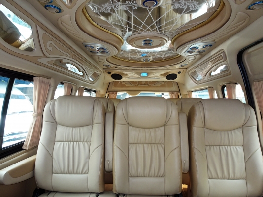 รถตู้มือสอง ปี2013 แต่งเต็มทั้งคัน สนใจโทร 087-775-8887 รถตู้มือสอง ปี2013 แต่งเต็มทั้งคัน สนใจโทร 087-775-8887