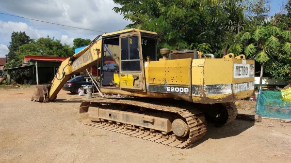 ขายแบคโฮ CAT E200B สภาพพร้อมใช้งาน เอกสารสัญญาซื้อขาย ช่วงล่างดี ราคาต่อรองได้ ขายแบคโฮ CAT E200B สภาพพร้อมใช้งาน เอกสารสัญญาซื้อขาย ช่วงล่างดี ราคาต่อรองได้