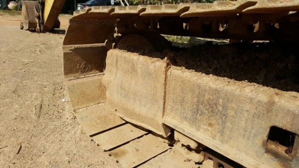 ขายแบคโฮ CAT E200B สภาพพร้อมใช้งาน เอกสารสัญญาซื้อขาย ช่วงล่างดี ราคาต่อรองได้ ขายแบคโฮ CAT E200B สภาพพร้อมใช้งาน เอกสารสัญญาซื้อขาย ช่วงล่างดี ราคาต่อรองได้