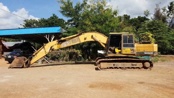 ขายแบคโฮ CAT E200B สภาพพร้อมใช้งาน เอกสารสัญญาซื้อขาย ช่วงล่างดี ราคาต่อรองได้ ขายแบคโฮ CAT E200B สภาพพร้อมใช้งาน เอกสารสัญญาซื้อขาย ช่วงล่างดี ราคาต่อรองได้