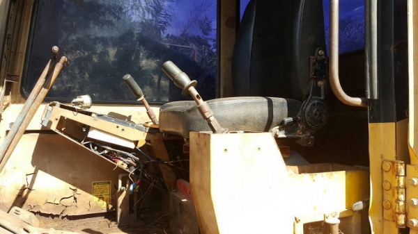 ขายแบคโฮ CAT E200B สภาพพร้อมใช้งาน เอกสารสัญญาซื้อขาย ช่วงล่างดี ราคาต่อรองได้ ขายแบคโฮ CAT E200B สภาพพร้อมใช้งาน เอกสารสัญญาซื้อขาย ช่วงล่างดี ราคาต่อรองได้