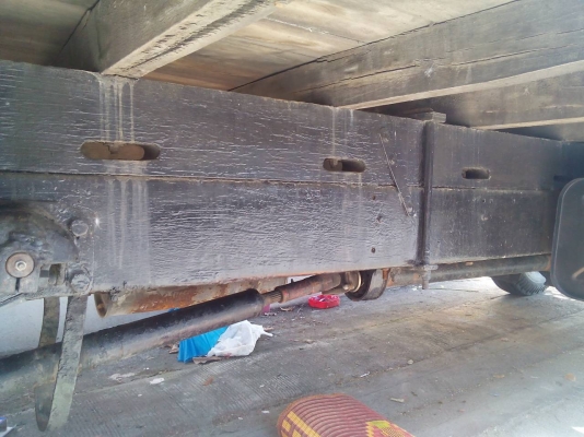 หกล้อ อีซูซ 110แรง ช่วงยาว 5.20ม สภาพดีพร้อมใช้ เล่มทะเบียนพร้อมโอน