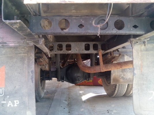 หกล้อ อีซูซ 110แรง ช่วงยาว 5.20ม สภาพดีพร้อมใช้ เล่มทะเบียนพร้อมโอน