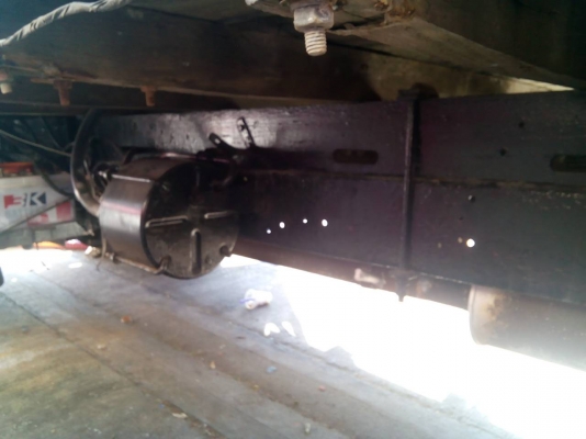 หกล้อ อีซูซ 110แรง ช่วงยาว 5.20ม สภาพดีพร้อมใช้ เล่มทะเบียนพร้อมโอน