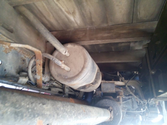 หกล้อ อีซูซ 110แรง ช่วงยาว 5.20ม สภาพดีพร้อมใช้ เล่มทะเบียนพร้อมโอน