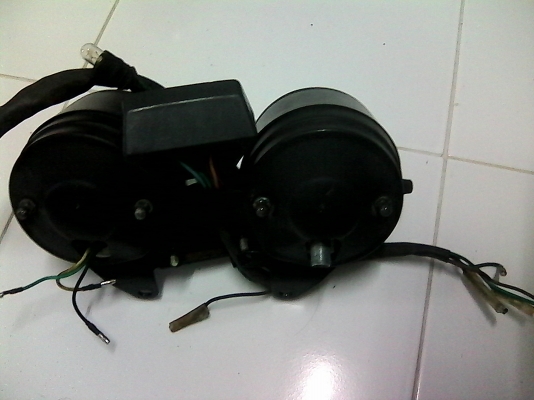 เรือนไมล์กลมพร้อมชุดสายไฟและวัดรอบเครื่องมอไซค์ ราคา 700 บาทพร้อมส่ง