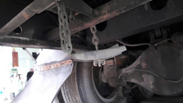 ขายรถบรรทุก 10 ล้อรั้ว HINO KT 925 เครื่อง JO8C เพลาเดียว 220 แรงม้า กระบะสามมิตรลอนเฉียง ราคา 350000