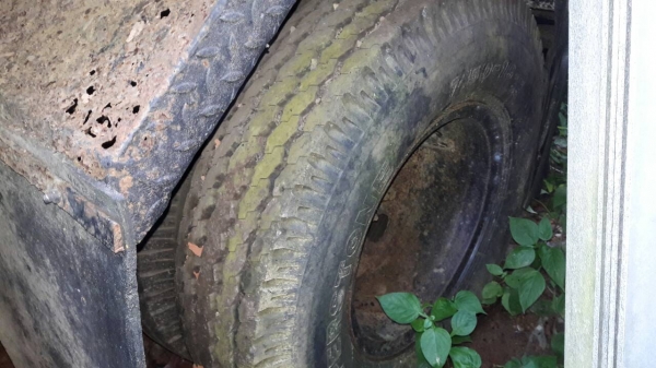 ขายรถบรรทุก 6 ล้อพื้นเรียบ TOYOTA 115 แรงม้าปี 2538 กระบะยาว 4.50 เมตร ราคา 120000