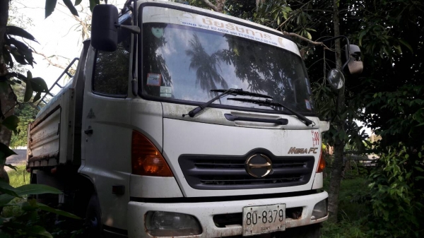 ขายรถบรรทุก 6 ล้อดัมพ์ HINO MEGA 145 แรงม้าปี 2548 ราคา 750000