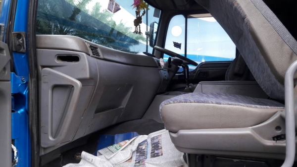 ขายรถบรรทุก 10 ล้อน้ำ HINO เปอร์เฟีย เครื่องแดวู 360 แรงม้า 2 เพลา ถังบรรจุ 16000 ลิตร ราคา 650000