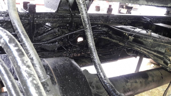 ขายรถบรรทุก 10 ล้อน้ำ HINO เปอร์เฟีย เครื่องแดวู 360 แรงม้า 2 เพลา ถังบรรจุ 16000 ลิตร ราคา 650000