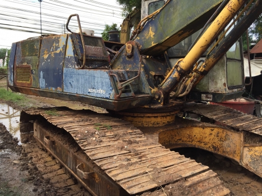 ขายรถแบคโฮ KOMATSU PC200-5 ระบบไฟเต็ม ไม่มีเอกสาร คอลโทรลสั้น ราคา 600000