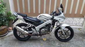 ขออนุญาติขาย HONDA CBR 150R ฟรีค่าโอน