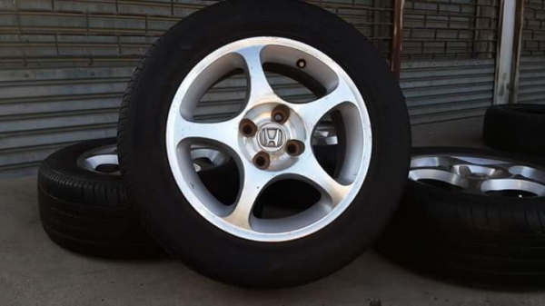 ล้อเดิม Honda Civic ขอบ 15 4รู100 ยางปี13