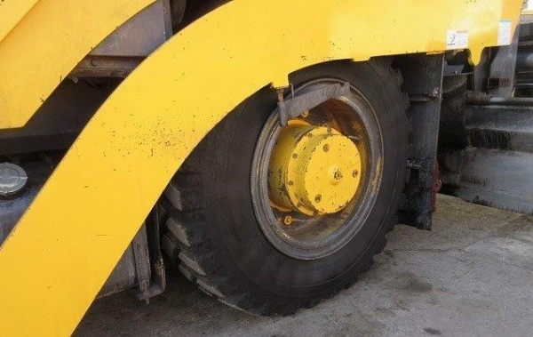 HA60W-5 A60A5-0060 9802ชม. ปี2003 กำลังถึงไทยสินเดือน11 นี้ครับ HA60W-5 A60A5-0060 9802ชม. ปี2003 กำลังถึงไทยสินเดือน11 นี้ครับ