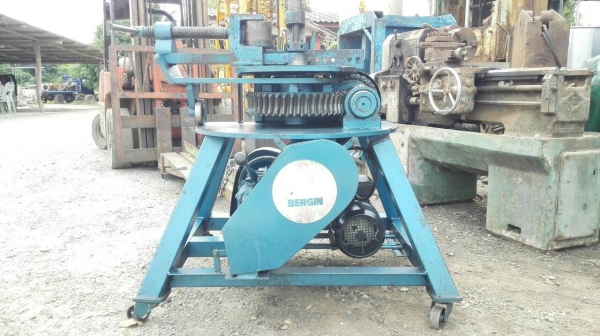 ====== Sold Out!! ====== เครื่องดัดท่อไอเสีย BERGIN รุ่น BEG-30 สเปค 3/4"- 3" มอเตอร์เบรค 3 HP. ไฟบ้าน 220V. ลูกดัดรางดัดจัดเต็ม สภาพป้ายแดง!!