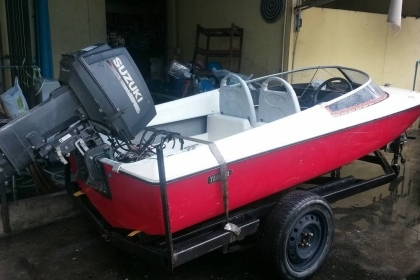 ขาย เรือ YAMAHA 12 ฟุตพร้อมเครื่อง SUZUKI 40 แรง+เทรเลอร์ ราคา 78,000