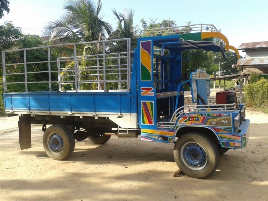 รถคุณแต๋นสวย เครื่องRT110 เกียร์ สวย โฟร์วิลหน้า