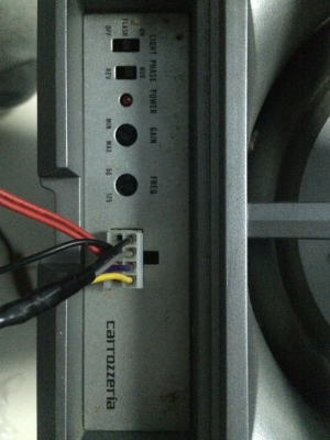 SUB BASUGA Pioneer TS-WX55A 8นิ้ว ว้อยคู่ 100W ปรับความถี่ช่วง50-125Hz มีไฟ วิ่งตามจังหวะเสีบงเบส มือ2 ญี่ปุ่น