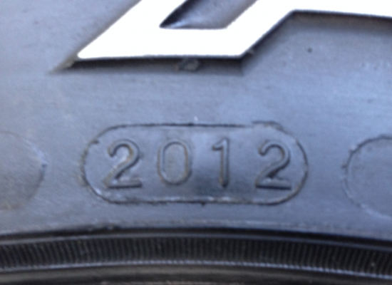 ยาง All Maxxis 235 70 15 กลางปี12 พร้อมใช้งาน ราคาไม่แพง