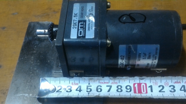 มอเตอร์เกียร์ทด ORIENTAL MOTOR ขนาด 6 W. ทดแล้วหมุนที่ 186 รอบต่อนาที แรงบิดเยอะ