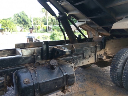 ขายรถบรรทุก 6 ล้อดัมพ์ HINO FF195 แรงม้า กระจกไฟฟ้า ยาง 1000 ราคา 650000