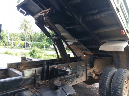 ขายรถบรรทุก 6 ล้อดัมพ์ HINO FF195 แรงม้า กระจกไฟฟ้า ยาง 1000 ราคา 650000