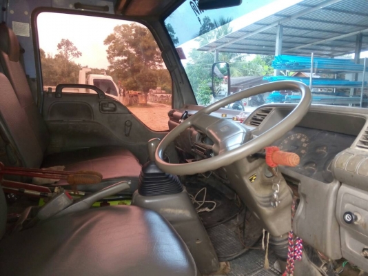 ขายรถบรรทุก 6 ล้อดัมพ์ ISUZU NPR 120 แรงม้าฝาดำ ราคา 450000