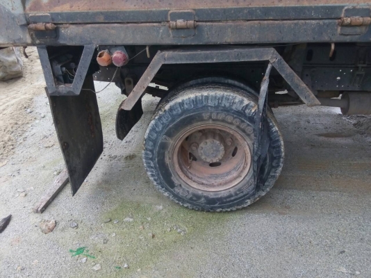 ขายรถบรรทุก 6 ล้อดัมพ์ ISUZU NPR 120 แรงม้าฝาดำ ราคา 450000