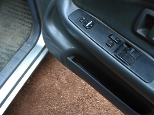 ขายTOYOTA D4D แคปต้วEเครื่องคอมมอนเรว2.5เทอโบปี4 เครื่องดีคัดชีสวย แอร์เย็น175000 บาท ขายTOYOTA D4D แคปต้วEเครื่องคอมมอนเรว2.5เทอโบปี4 เครื่องดีคัดชีสวย แอร์เย็น175000 บาท