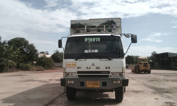 ขายด่วนรถสิบล้อM6ดั้มเกษตรแม่ลูกเครือง260แรงปี52รถสวยเดิม