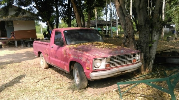 ขายรถกระบะฟอร์ดคูเรีย4ขอเบนซินช่วงสั้นพร้อมทะเบียน