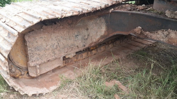 ขายรถขุดแบ็คโคkobelco มาร์คทรี200-3เล่มทะเบียน เครื่องแน่นปั๊มดี ไม่โหลด ช่วงล่างเต็มโซ่ใหม่ ภายในเดิม เฟรมสวย พร้อมลงลุยงาน