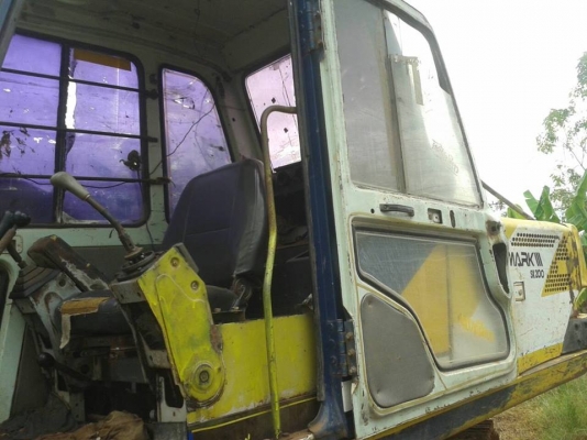 ขายรถขุดแบ็คโคkobelco มาร์คทรี200-3เล่มทะเบียน เครื่องแน่นปั๊มดี ไม่โหลด ช่วงล่างเต็มโซ่ใหม่ ภายในเดิม เฟรมสวย พร้อมลงลุยงาน