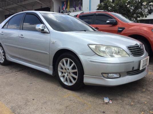 ขายล้อCAMRY ขอบ17 พร้อมยางปีใหม่คับ