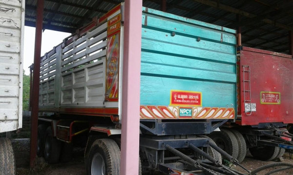 ขายด่วนครับ ISUZU DECA 320 ปี52 ดั้ม แม่ ลูก รถวิ่งอ้อยครับ รถสวย พร้อมใช้งาน มี 2 พ่วงครับ