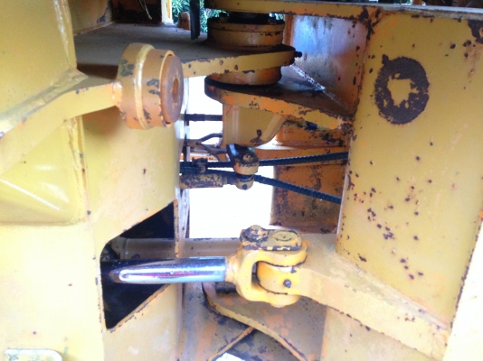 ขายรถตัก Komatsu 510 ; รถเก่าญี่ปุ่น 100\%;  สภาพสวยพร้อมใช้งานได้ทันที สนใจติดต่อ 081-9485494