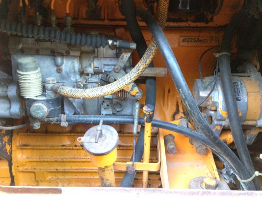 ขายรถตัก Komatsu 510 ; รถเก่าญี่ปุ่น 100\%;  สภาพสวยพร้อมใช้งานได้ทันที สนใจติดต่อ 081-9485494