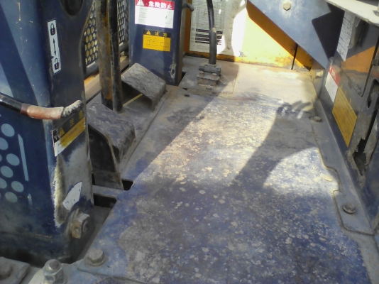 ขายแมคโคKomatsu pc40-6 สภาพใช้งานได้ดี ช่วงล่างแน่นเครื่องดี พร้อมใช้งาน เอกสารสัญญาซื้อขายครบ 250,000-ต่อลองได้เสย...