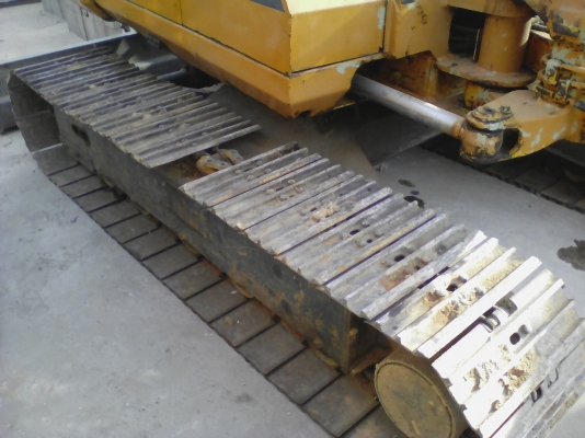 ขายแมคโคKomatsu pc40-6 สภาพใช้งานได้ดี ช่วงล่างแน่นเครื่องดี พร้อมใช้งาน เอกสารสัญญาซื้อขายครบ 250,000-ต่อลองได้เสย...