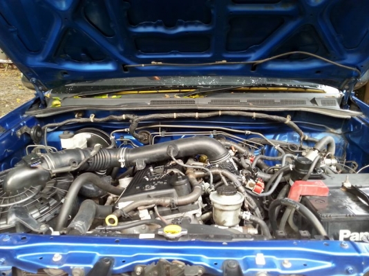 toyota fortuner ปี 05 เครื่อง 2700 เบนซิล เกียร์ออโต้ โฟร์  ติดแก๊ส lpg