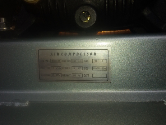 ขายปั๊มลม 300ลิตร 10 HPมอเตอร์7.5kwไฟ3สาย380โวล15แอม