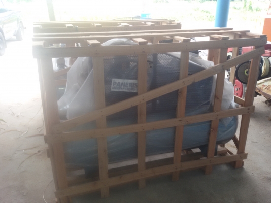 ขายปั๊มลม 300ลิตร 10 HPมอเตอร์7.5kwไฟ3สาย380โวล15แอม