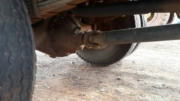 ขายหกล้อ MITSUBISHI 6ล้สภาพพร้อใใช้งาน เครื่องดี ยางสวย หัวเดิมบาง เอกสารเล่มทะเบียนพร้อมโอน