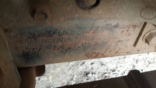 ขายหกล้อ MITSUBISHI 6ล้สภาพพร้อใใช้งาน เครื่องดี ยางสวย หัวเดิมบาง เอกสารเล่มทะเบียนพร้อมโอน