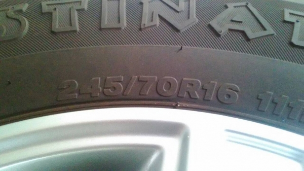 ขายยางพร้อมแม็ค หรือแยกก็ได้ครับ 245/70 R16 Firestone 0315/ล้อแม็ค ขอบ 16 FORD ขายยางพร้อมแม็ค หรือแยกก็ได้ครับ 245/70 R16 Firestone 0315/ล้อแม็ค ขอบ 16 FORD